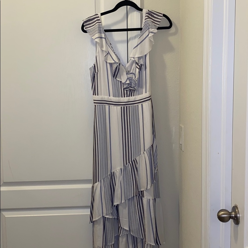 Willow & Clay Dress Size Small NWT